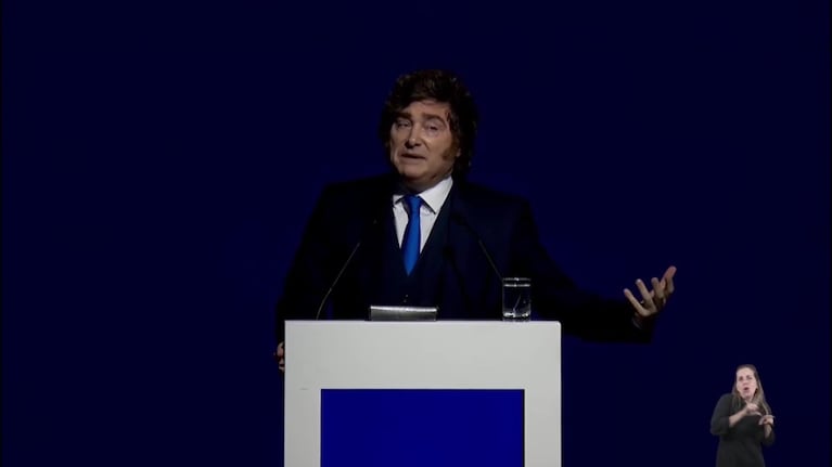 Milei aseguró que la inflación “se va a derrumbar” y pidió “paciencia”