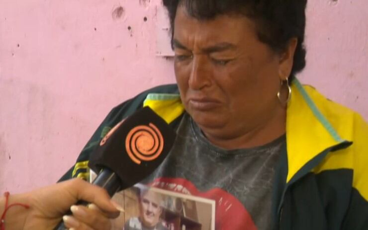 El llanto de la esposa del hombre que murió tras ser baleado dentro de su casa