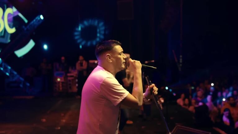 Kesito Pavón estrenó videoclip dedicado a su mamá