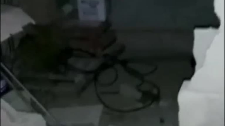 Le hicieron un boquete en la obra y le robaron todo