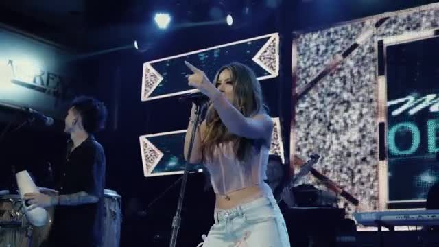 Magui Olave estrenó su nuevo sencillo "Tiritando" 