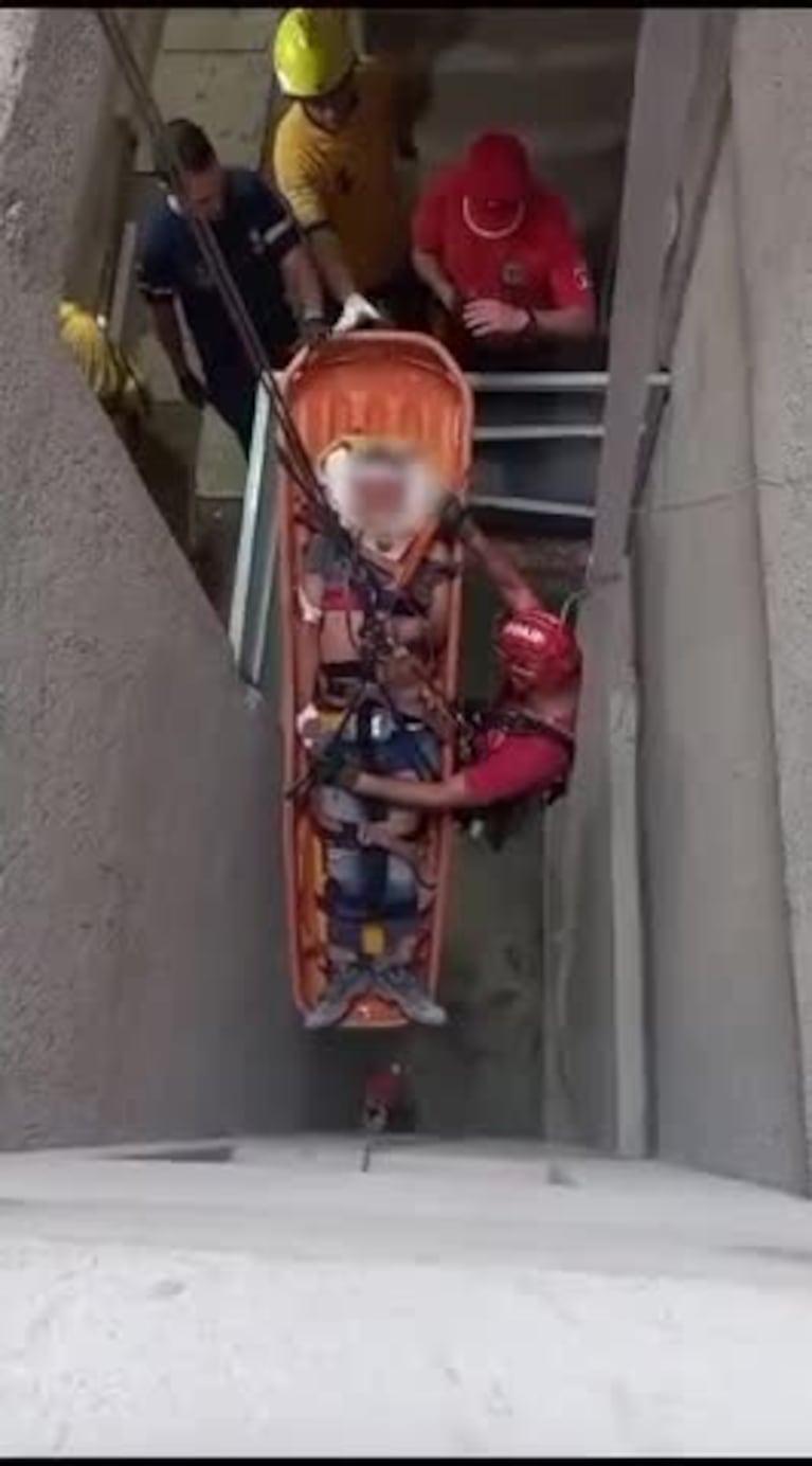 El rescate a dos albañiles en Alta Córdoba