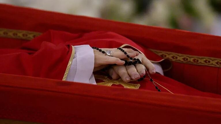 El Doce en el Vaticano: esperan más de 1 millón de personas para el funeral y ya no hay alojamientos