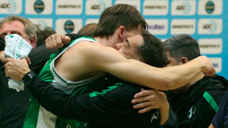 El DT de Atenas celebró el ascenso a la Liga Nacional: “El quinto juego fue nuestra mejor versión”
