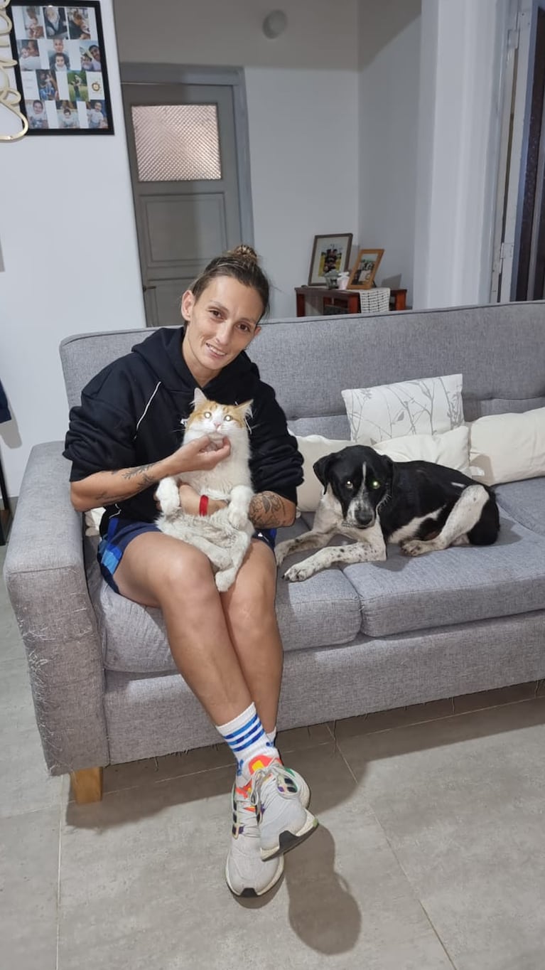 La historia del perro adulto que encontró un hogar