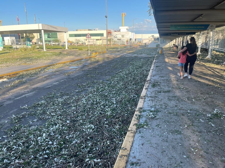 El drama por los daños de la tormenta en el Aeropuerto: “Rompió vidrios por todos lados”