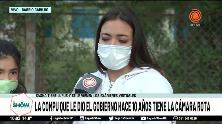 Con WiFi prestado y una compu vieja del Gobierno, sueña con ir a la facultad
