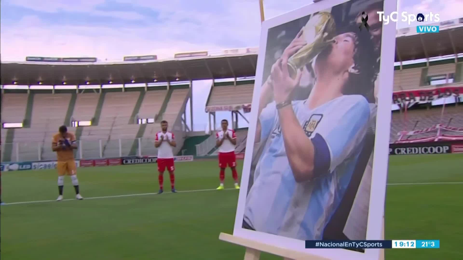 El tributo de Instituto y Chacarita a Maradona