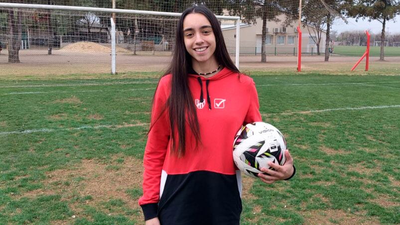 La historia de superación de la futbolista que volvió a jugar tras una dura operación
