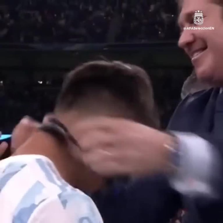 El homenaje de la Selección a Dybala