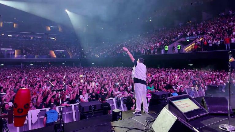 La Banda de Carlitos estrenó un enganchado cargado de energía