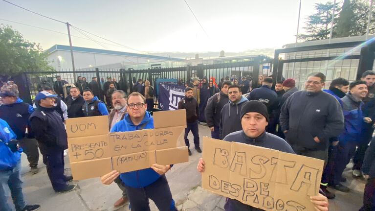 Protestan por 50 despidos en una fábrica de motores eléctricos de Córdoba