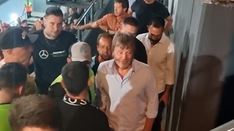 Así recibieron los hinchas de Belgrano al Ruso Zielinski en el Gigante de Alberdi