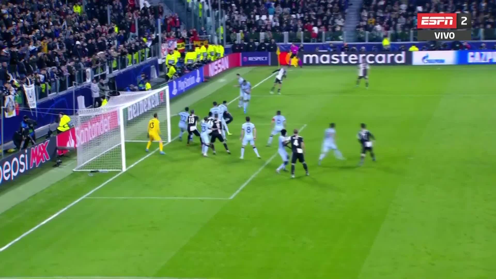 El golazo de Dybala desde un ángulo imposible