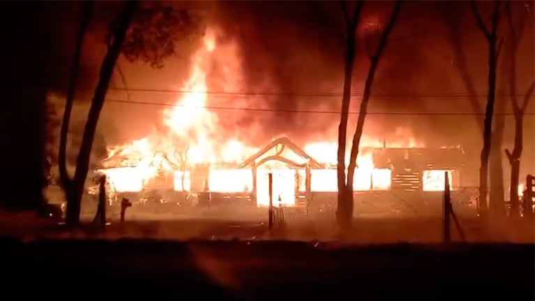 Incendio en un aserradero de Villa del Prado