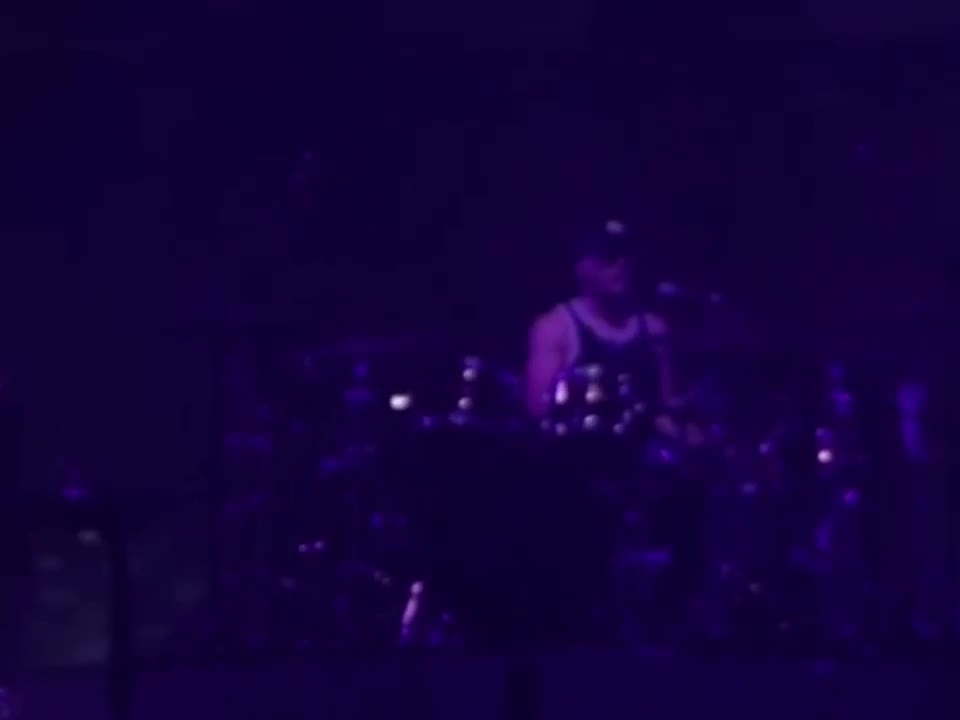 El momento incómodo de Emilia Mernes con Enrique Iglesias