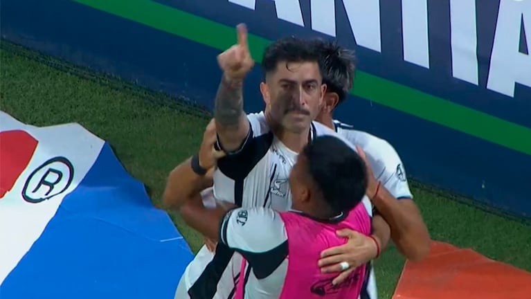 Gol de Michael Santos y el 2 a 0 para Central Córdoba ante Talleres