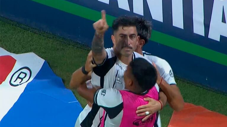 Gol de Michael Santos y el 2 a 0 para Central Córdoba ante Talleres