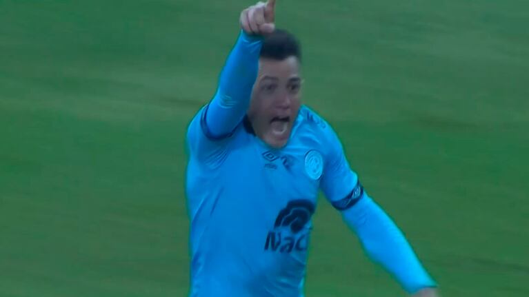 Compagnucci y el gol para el 2 a 2 de Belgrano ante Defensores en San Luis