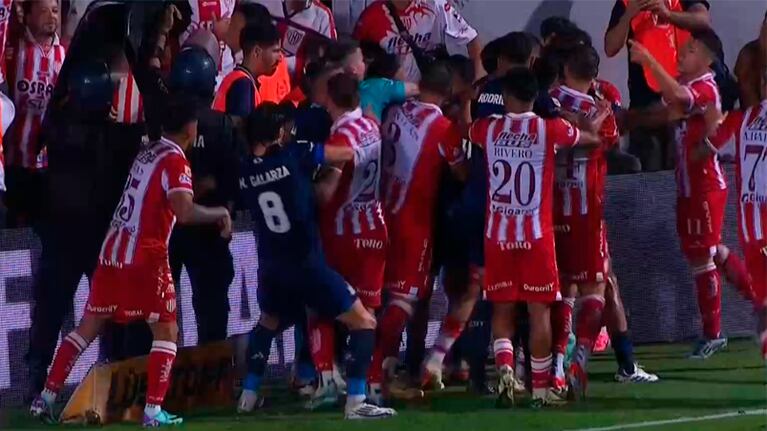 El gesto de Botta en el gol de Talleres que desató el tumulto con los jugadores de Unión