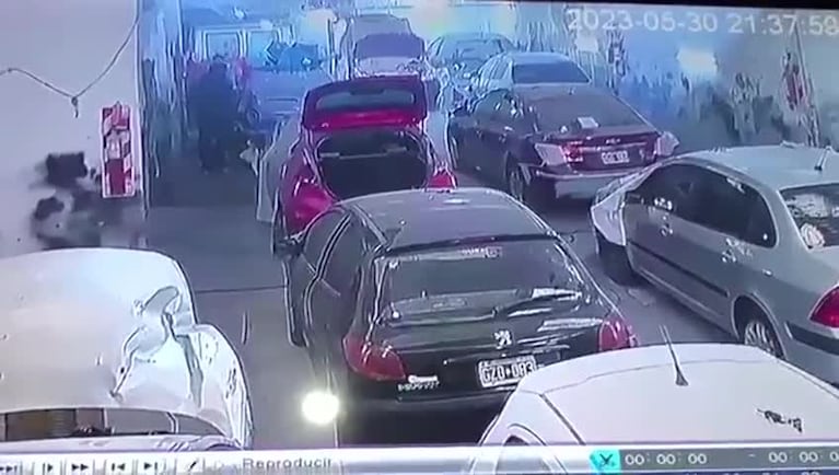 Brutal golpiza a un mecánico en Buenos Aires