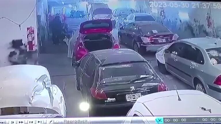Brutal golpiza a un mecánico en Buenos Aires