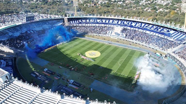 Así fue el impactante recibimiento de la gente de Talleres en el clásico en el Kempes ante Belgrano