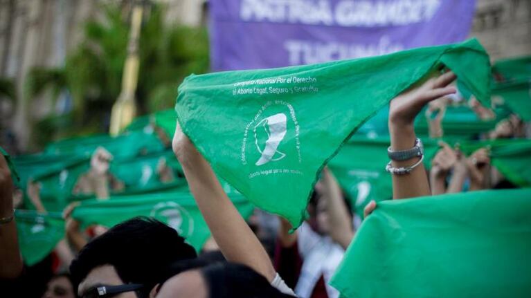 El Gobierno admitió que podría volver a debatir la ley del aborto legal