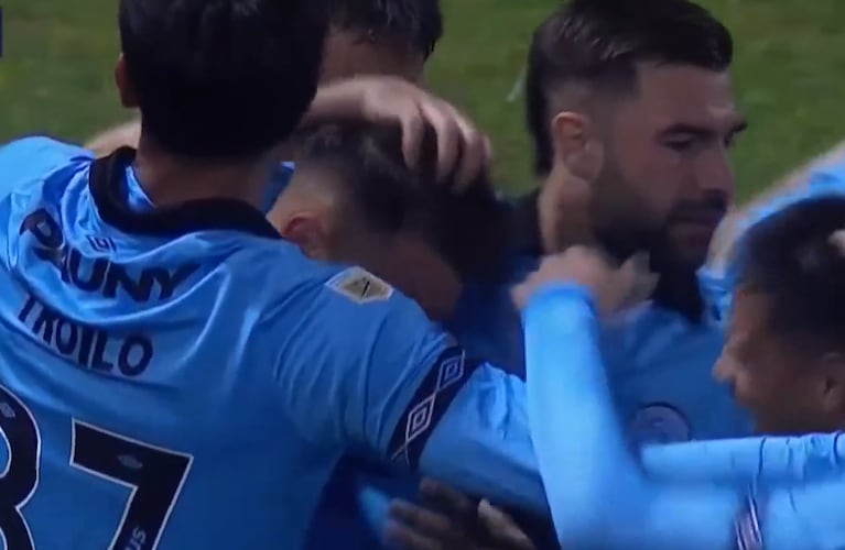 Gol de Belgrano para abrir el marcador ante Real Pilar