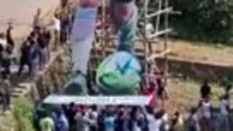 Una gigantografía de Messi se desplomó en la India