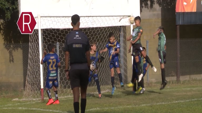 Los goles del Fútbol Infantil: victorias de Cristo Rey, Despeñaderos y Saldán