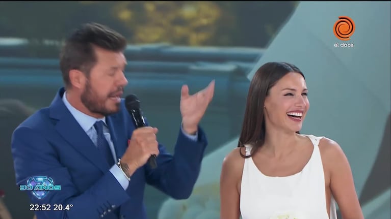 Pampita apareció en el Bailando 2019 vestida de novia