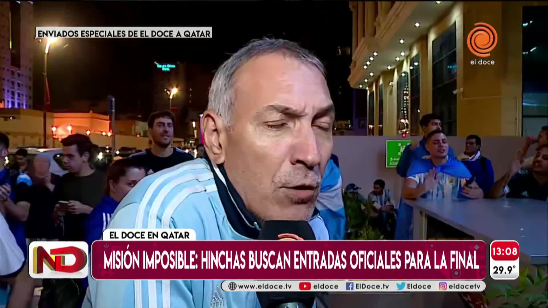 Protesta de hinchas argentinos en el hotel de los dirigentes de la AFA