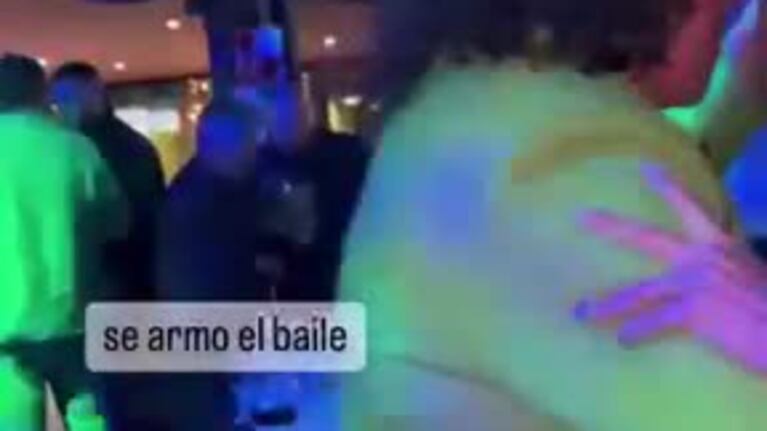 La Mona bailó cumbia con su hija Natalia