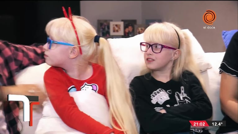 Delfina y Rafaela, las hermanas que nacieron con albinismo