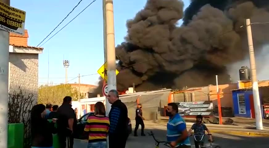 Se incendió un taller mecánico en barrio Nueva Italia