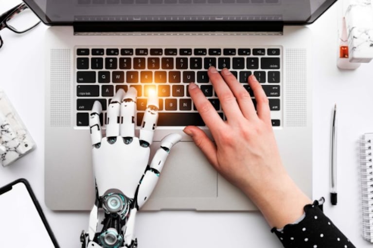 Inteligencia artificial y trabajo: la empresa cordobesa que crea empleados virtuales