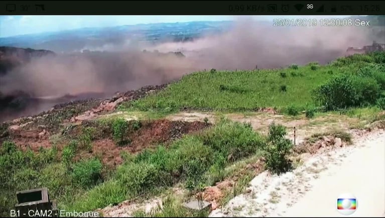 Así colapsó la represa en Minas Gerais