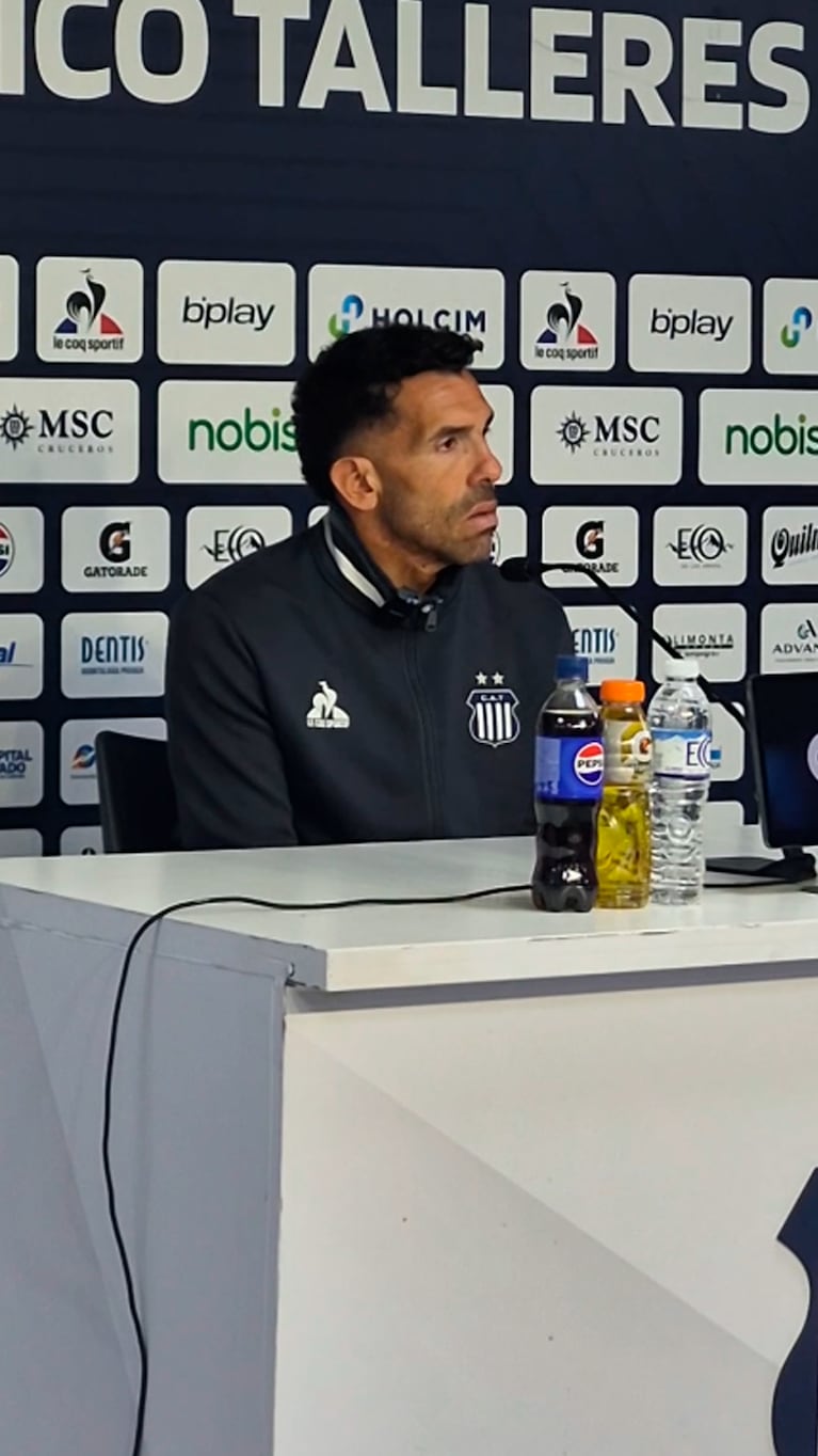 Tevez: “Nos hacen un gol de lateral, muchachos...”