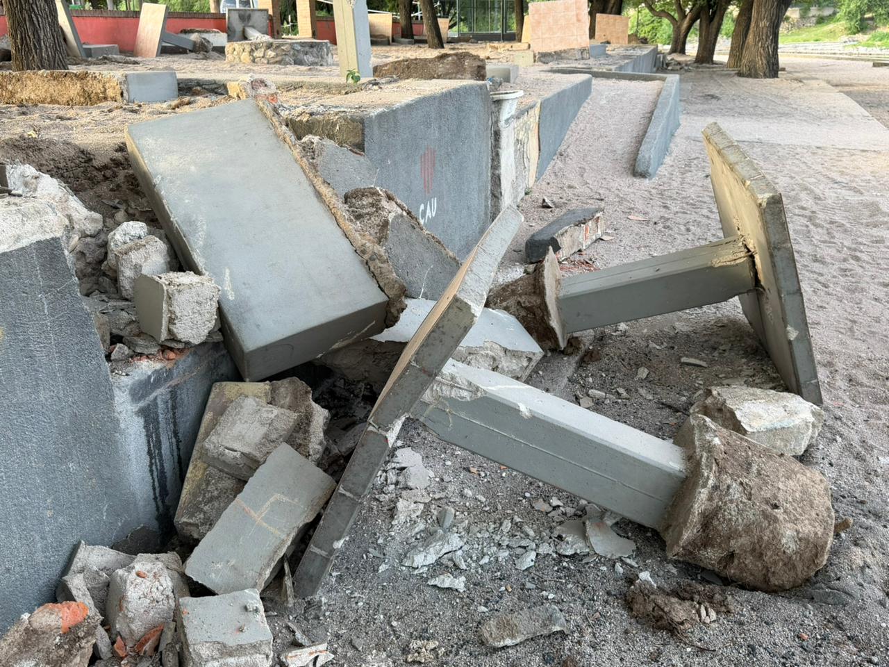 Polémica en Carlos Paz: quitaron los asadores en el balneario Playas de Oro