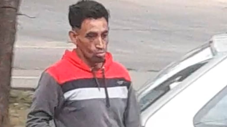 Reventaron el vidrio de un auto en un semáforo y huyeron a la "esquina desamparada"