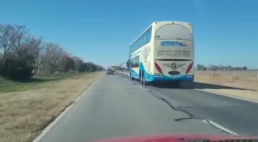 Extensa caravana de Belgrano hacia Santa Fe