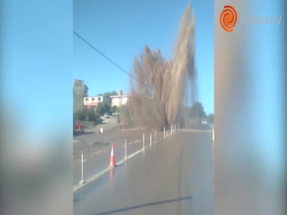 La fuga de agua en San Antonio de Arredondo