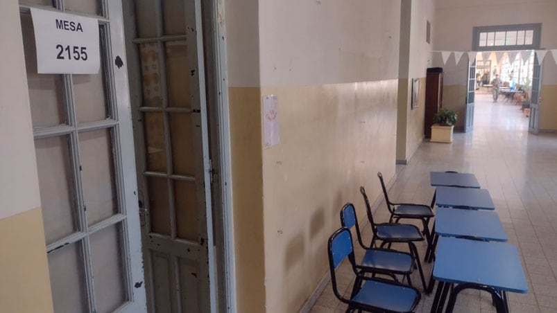 Hubo demoras en el inicio de los comicios en algunas escuelas de Córdoba.