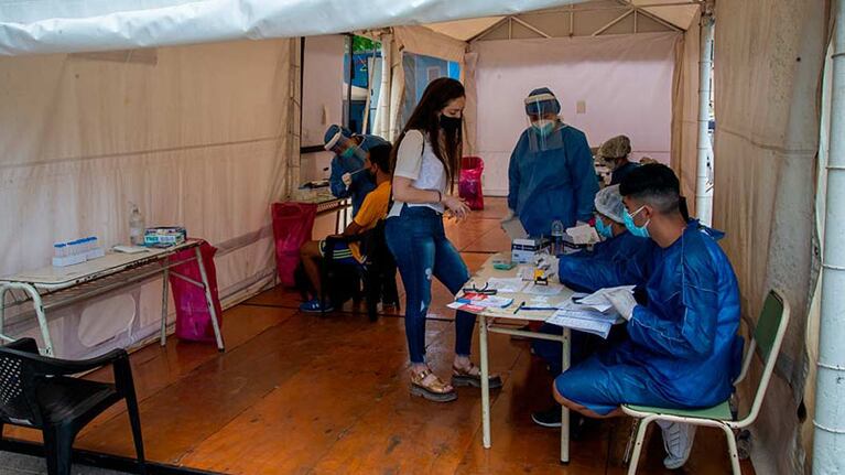 Hubo más contagios en el interior provincial que en la Capital.