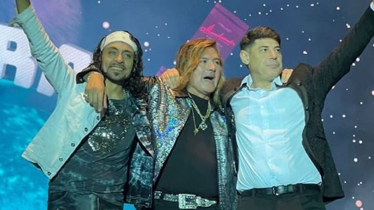 Hugo, Landy y Marcos despidiéndose de su público en el Festival Bum Bum.