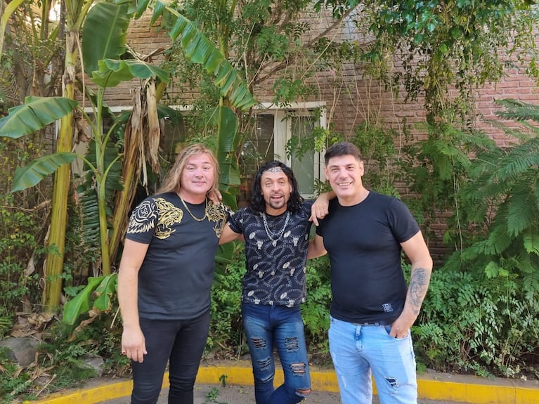 Hugo, Marcos y Landy, el trío telonero de Jiménez en los 90'.