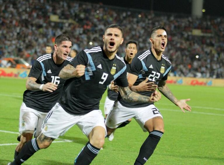 Icardi hizo su primer gol y disparó contra el pasado de la Selección