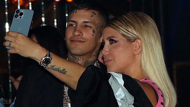 Icardi subió una foto con Wanda y se volvió viral: "La cara de harta es genial"