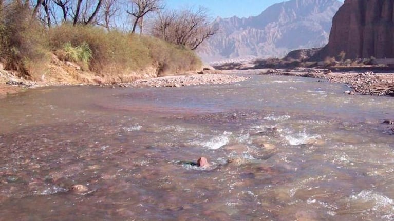 Imagen ilustrativa del arroyo donde abandonó a sus hijas.